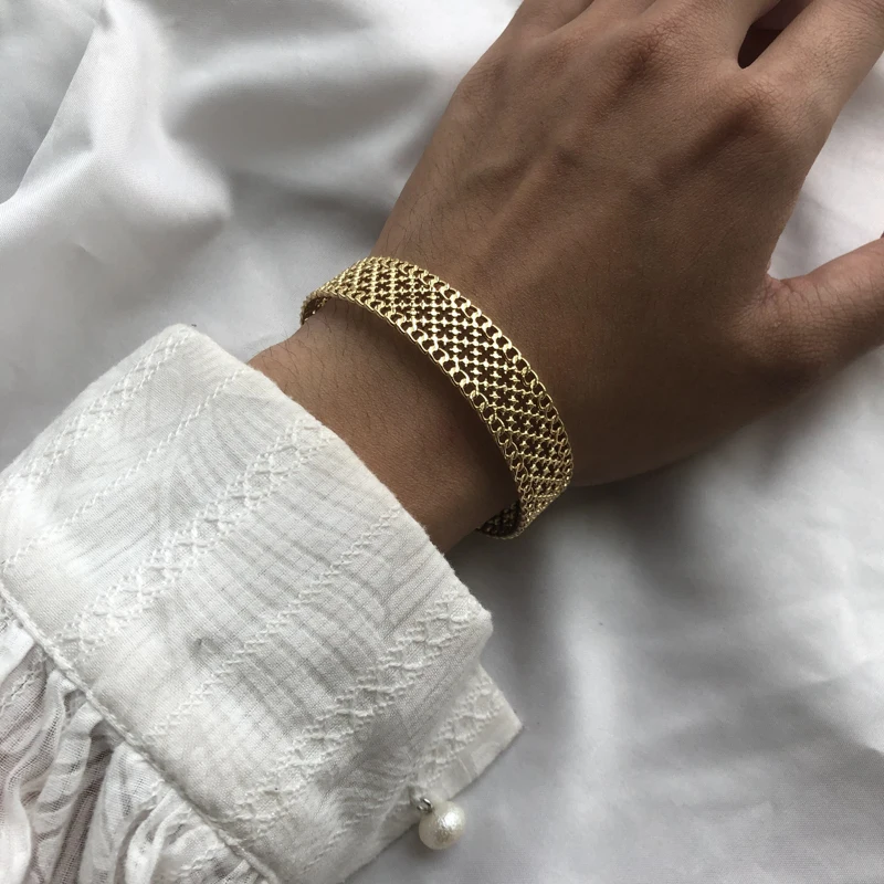 Low Moq Dropshipping Most Popular love bangle Stainless Steel Jewelry Two Colors Charm Bracelet Bangle for Women