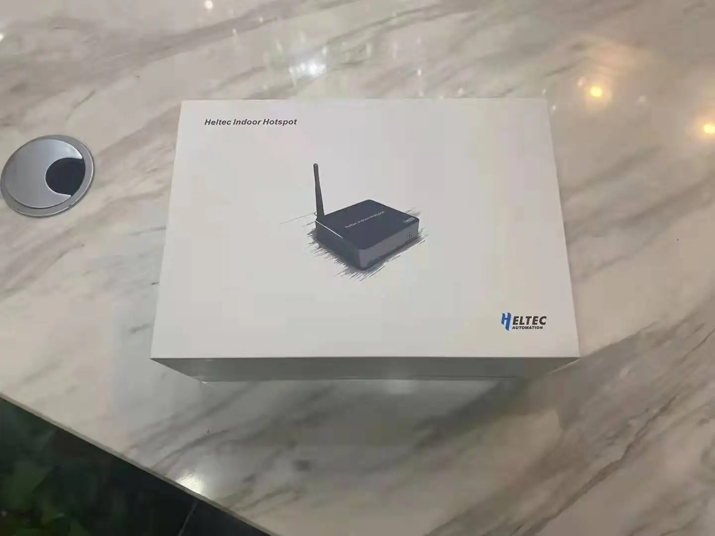 2022 brand new in stock Helium HNT Heltec  Indoor Hotspot Helium LongFi EU68/US915/AS923