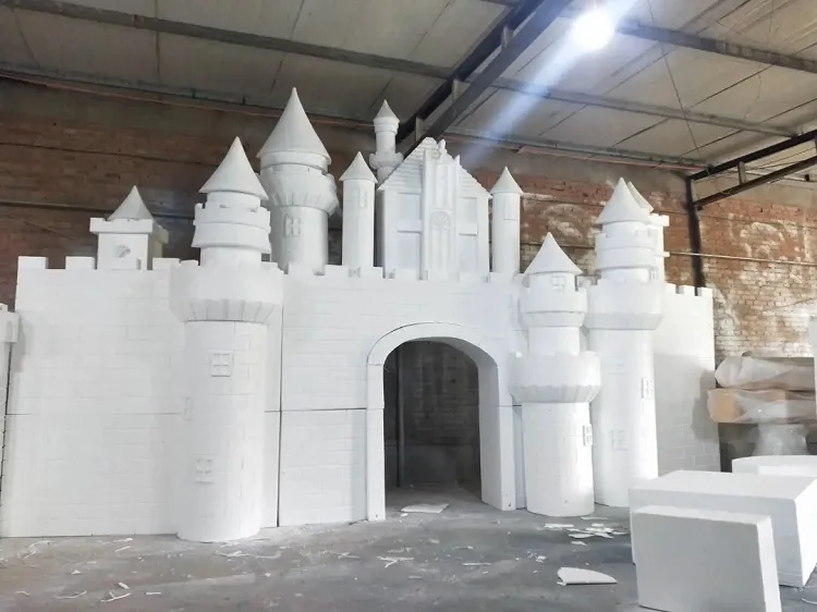 The CNC EPS decorative wire cutting mechanical equipment adopts a 2D motion control system that can recognize CAD drawings