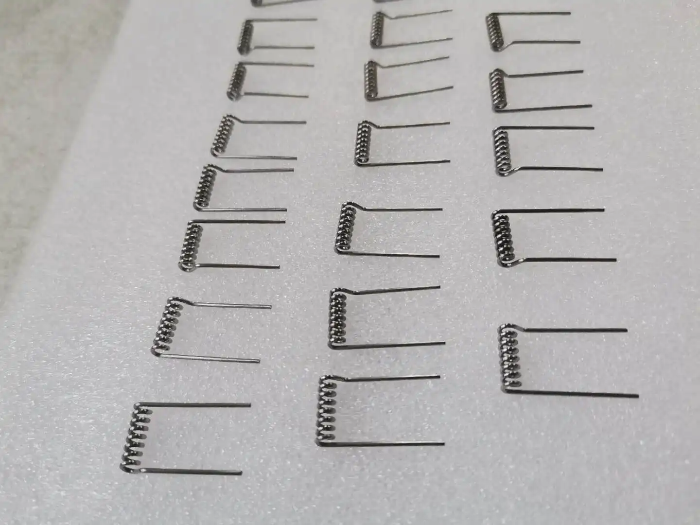 Factory Price  for Vacuum  Coating Evaporation Purpose  Micron Tungsten Wire Wolfram Heating Elements Filaments