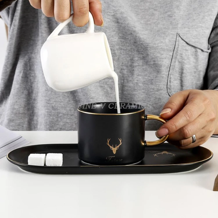 logo customization Creative Nordic red green ceramic coffee cup and saucer set breakfast porcelain mug with gold line