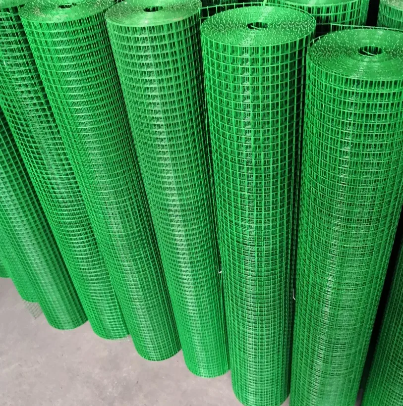 different color pvc coated iron welded wire mesh 1/2  3/4 1 inch square hole 3 / 4ft width mesh rolls made in china factory