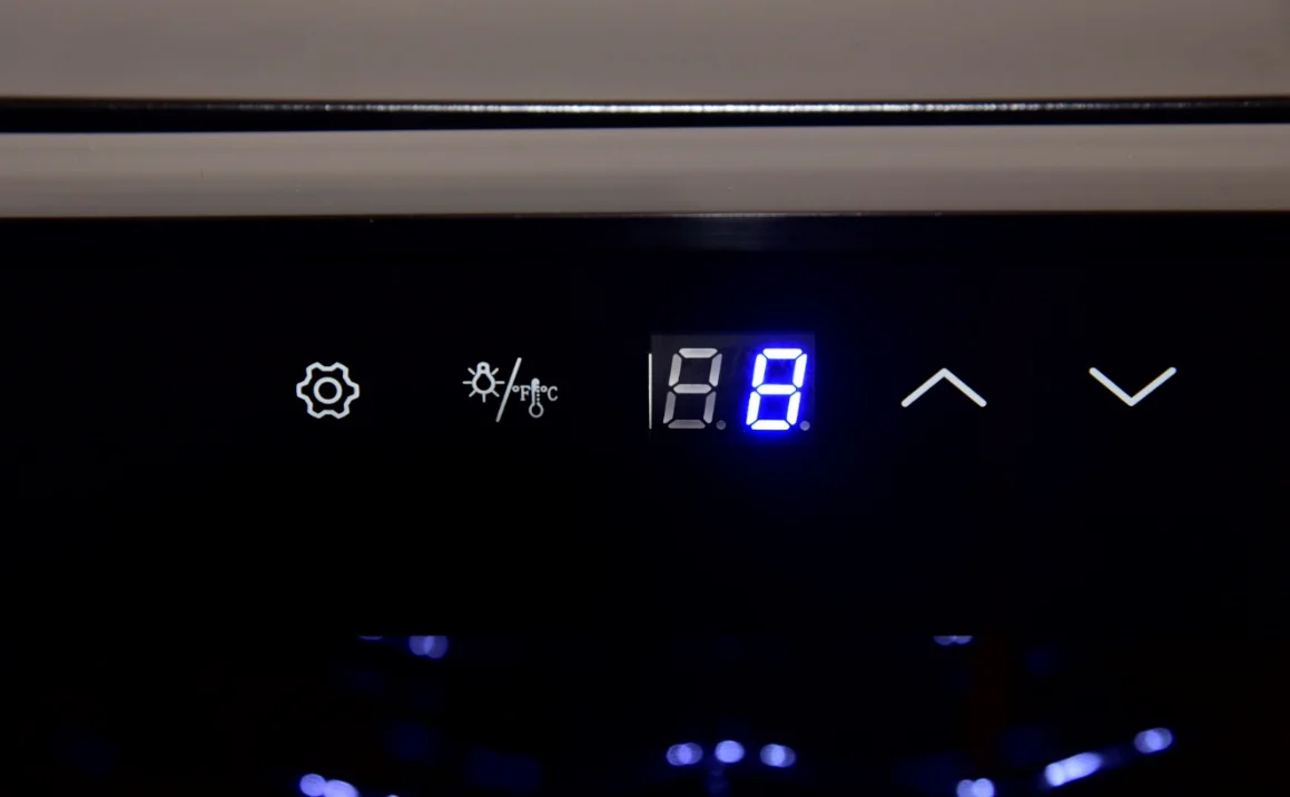 Hot selling cooler ce best home coolers glass door wine refrigerator with low price