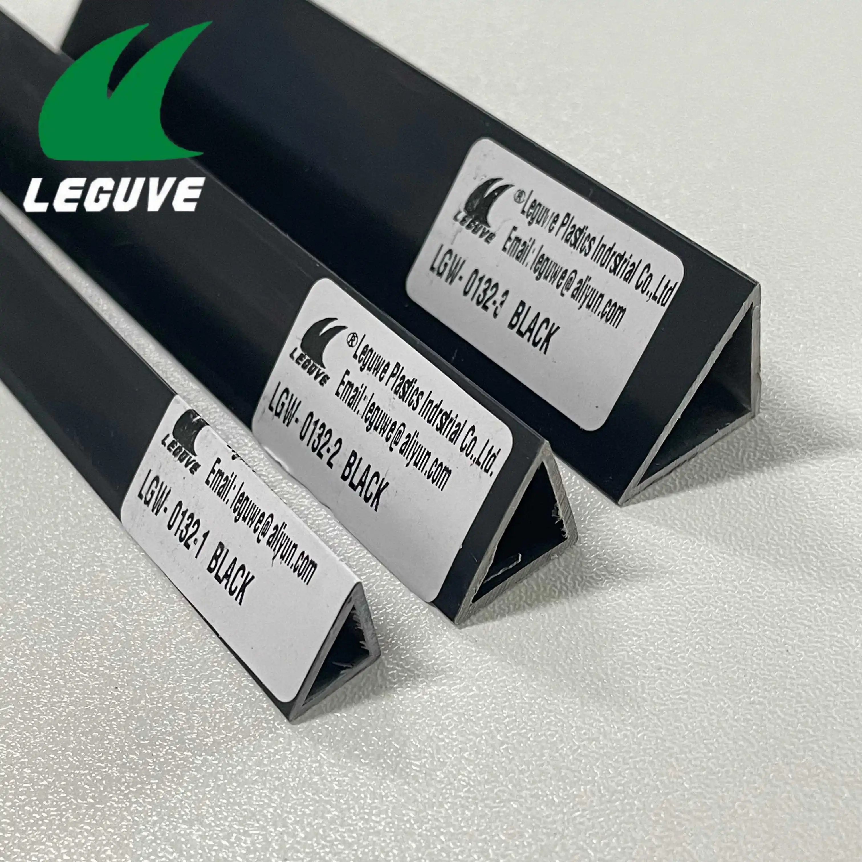 Leguwe Triangular Concrete Pvc Chamfer For Construction