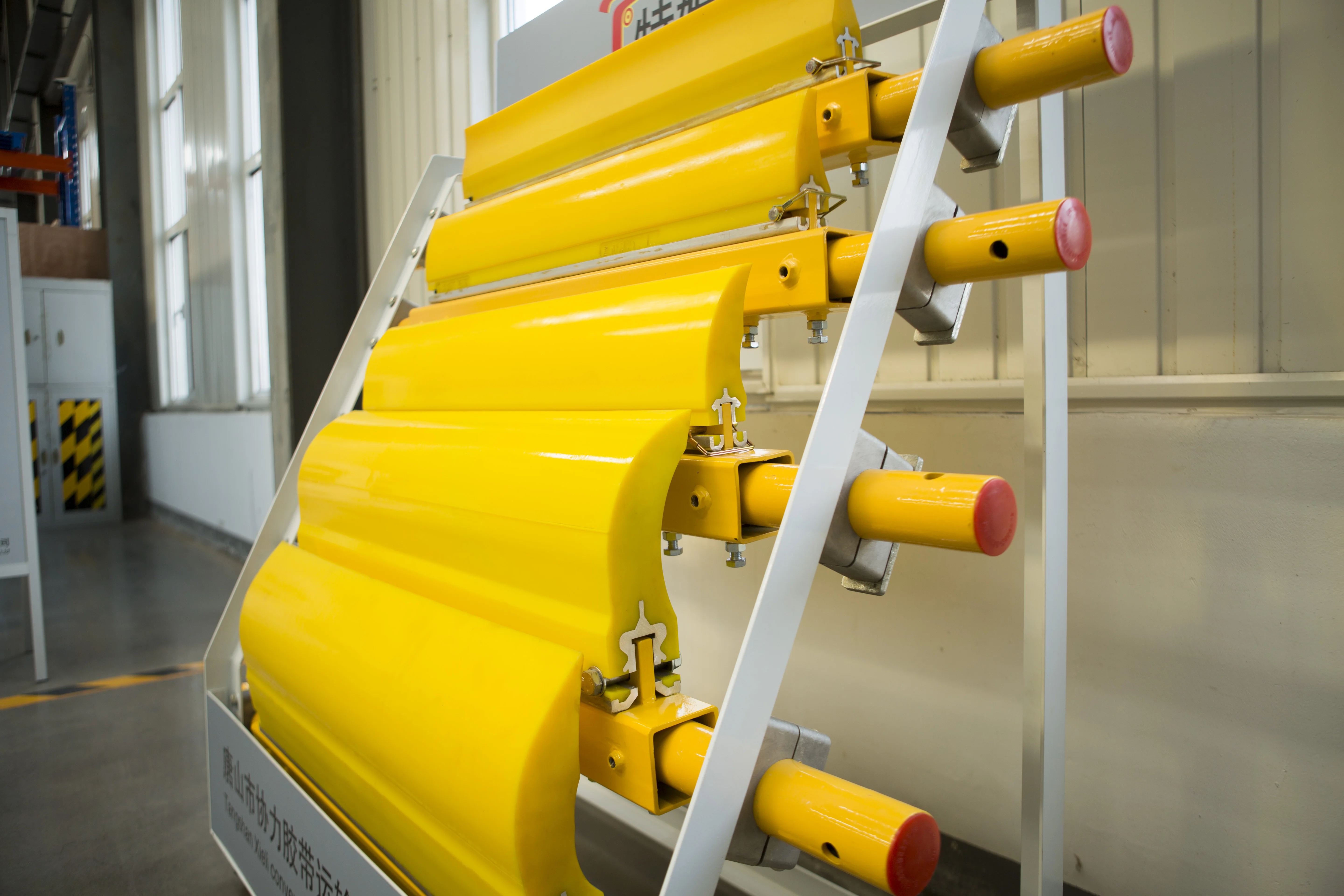 Primary Cleaner with automatic returning device used for mining