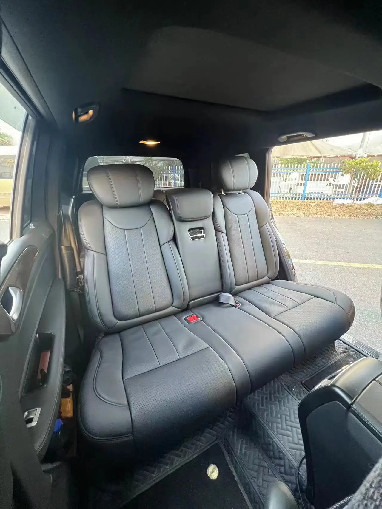 Развлекательное сиденье внедорожник из кожи для Vito Alphard Sprinter Van Toyota Models