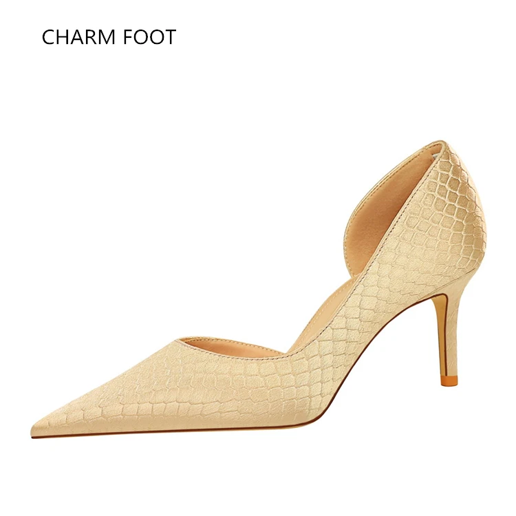 European and American Fashion Sexy Slim Heel High Heel Shallow Mouth Pointed Side Hollow Side Serpentine Silk Single Shoes