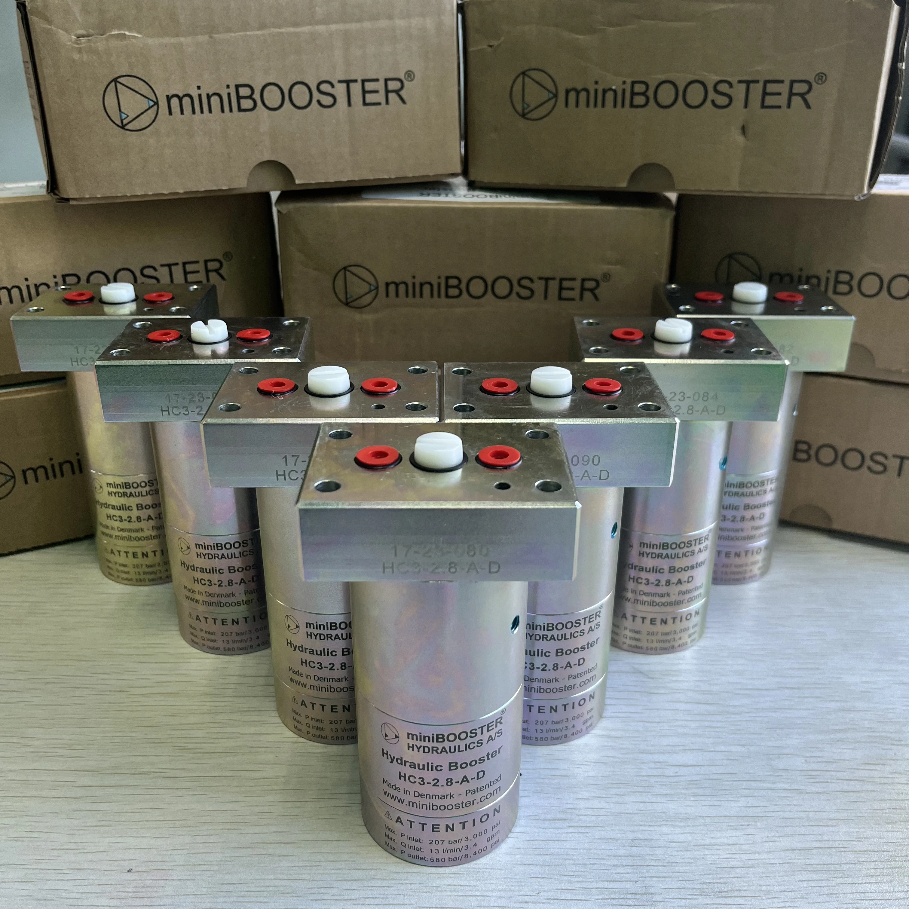 MINIBOOSTER  The HC2 HC3  is a version designed for use in NG6 (D03) stacking manifold systems