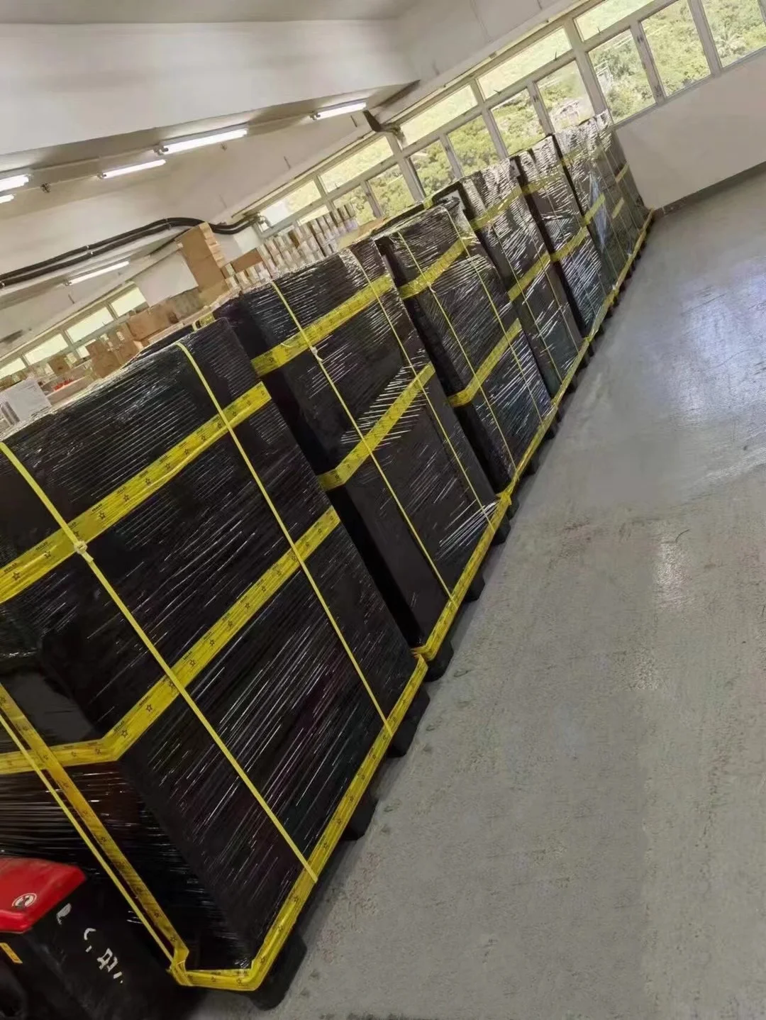 Factory hot sales Electric Shooting Games Nylon splatrball ball blaster for adults realistic toy gun