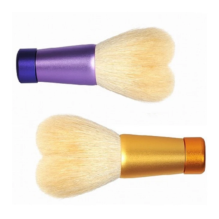 Набор профессиональных кистей для макияжа в форме сердца