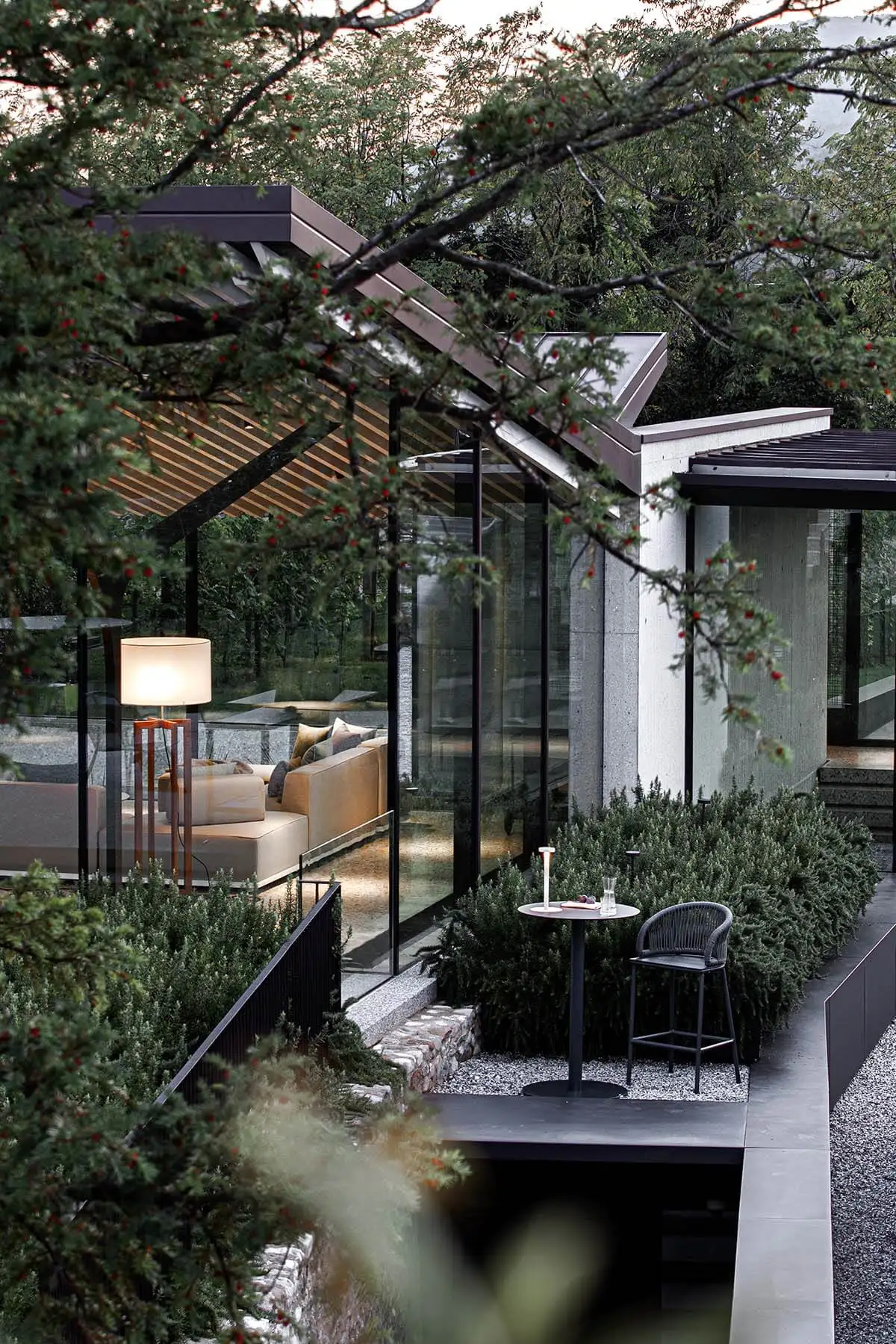 Modern patio leisure Aluminium frame with rope bar set  poolside  balcony bar chair and table  set