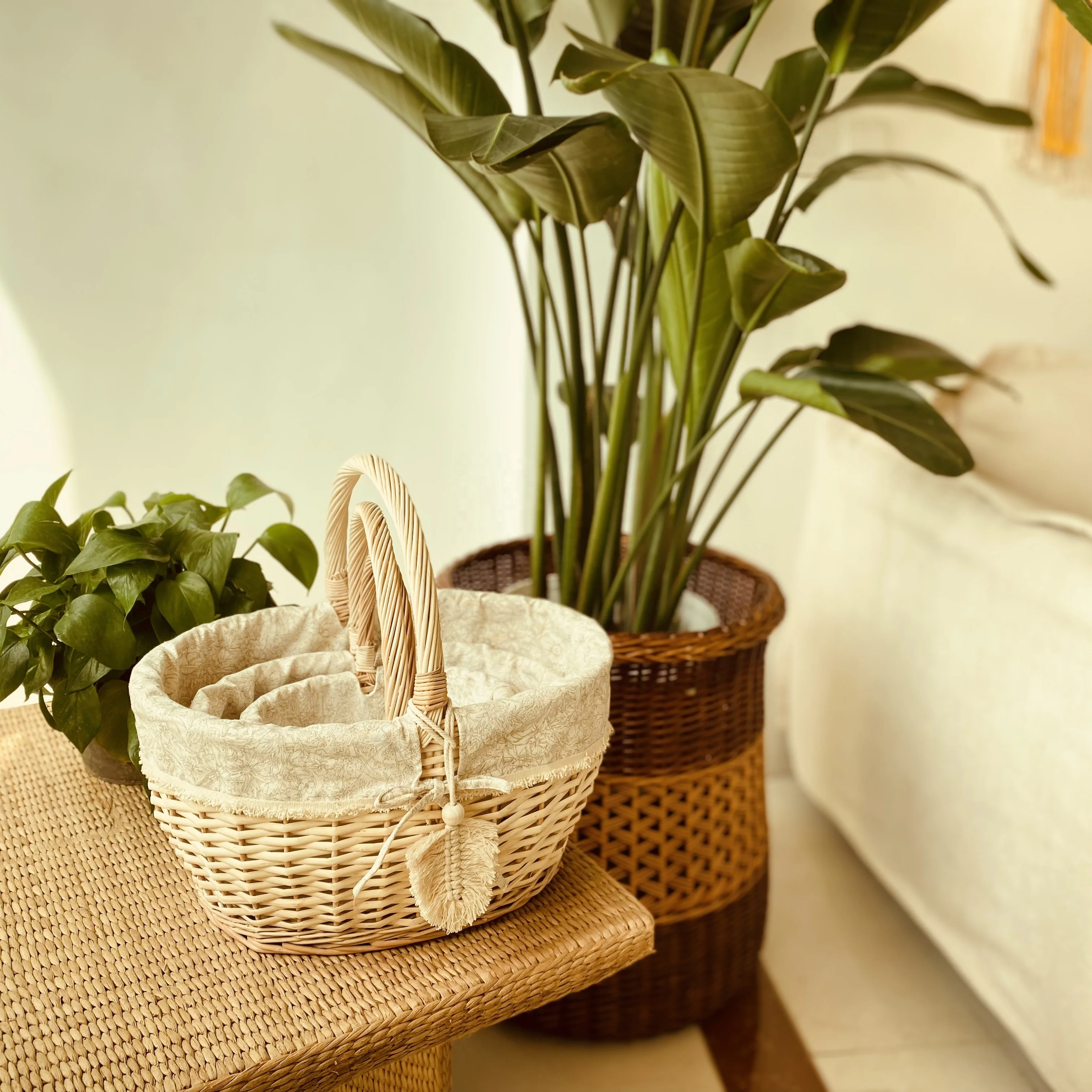 Factory Direct Wicker Picnic Basket Storage Solution for Outdoor Entertaining