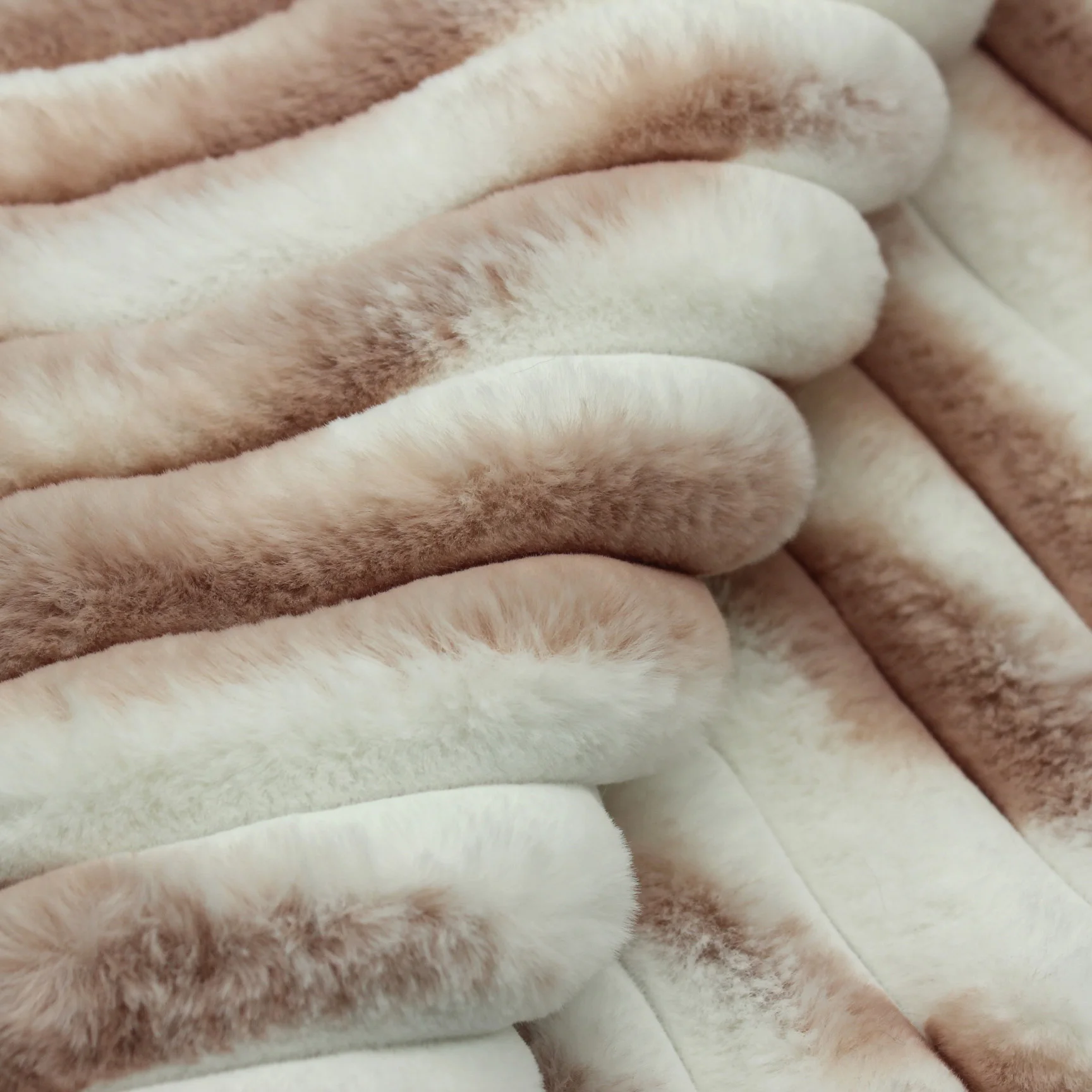 2023 Tie Dye Jacquard Factory Direct Supply manufacture custom color rabbit fur Fabric Home textile short pile faux fur fabric