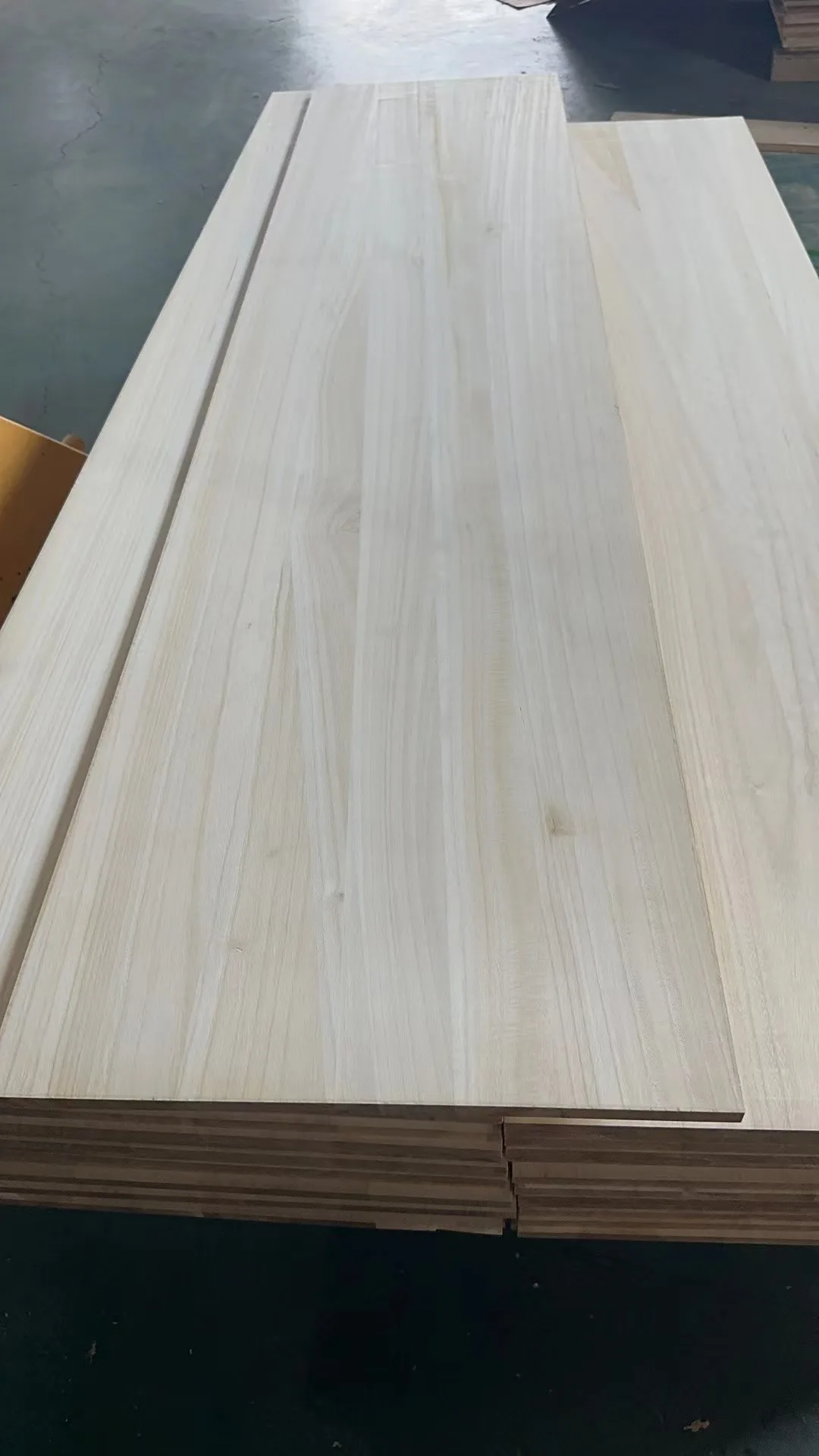 Sawn Timber Panel Solid Wood Panel New Zealand Pine Finger Jointed Board price