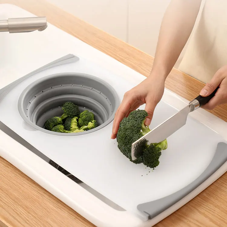 New Arrivals Custom Multi-Function Durable Collapsible Vegetable Fruit Plastic Cutting Board With Drain Basket