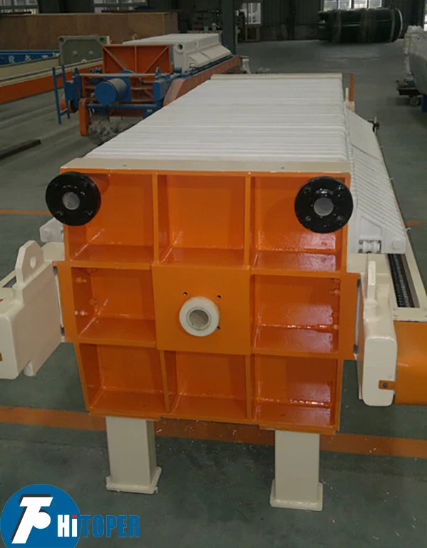 Horizontal filter press in waste water treatment
