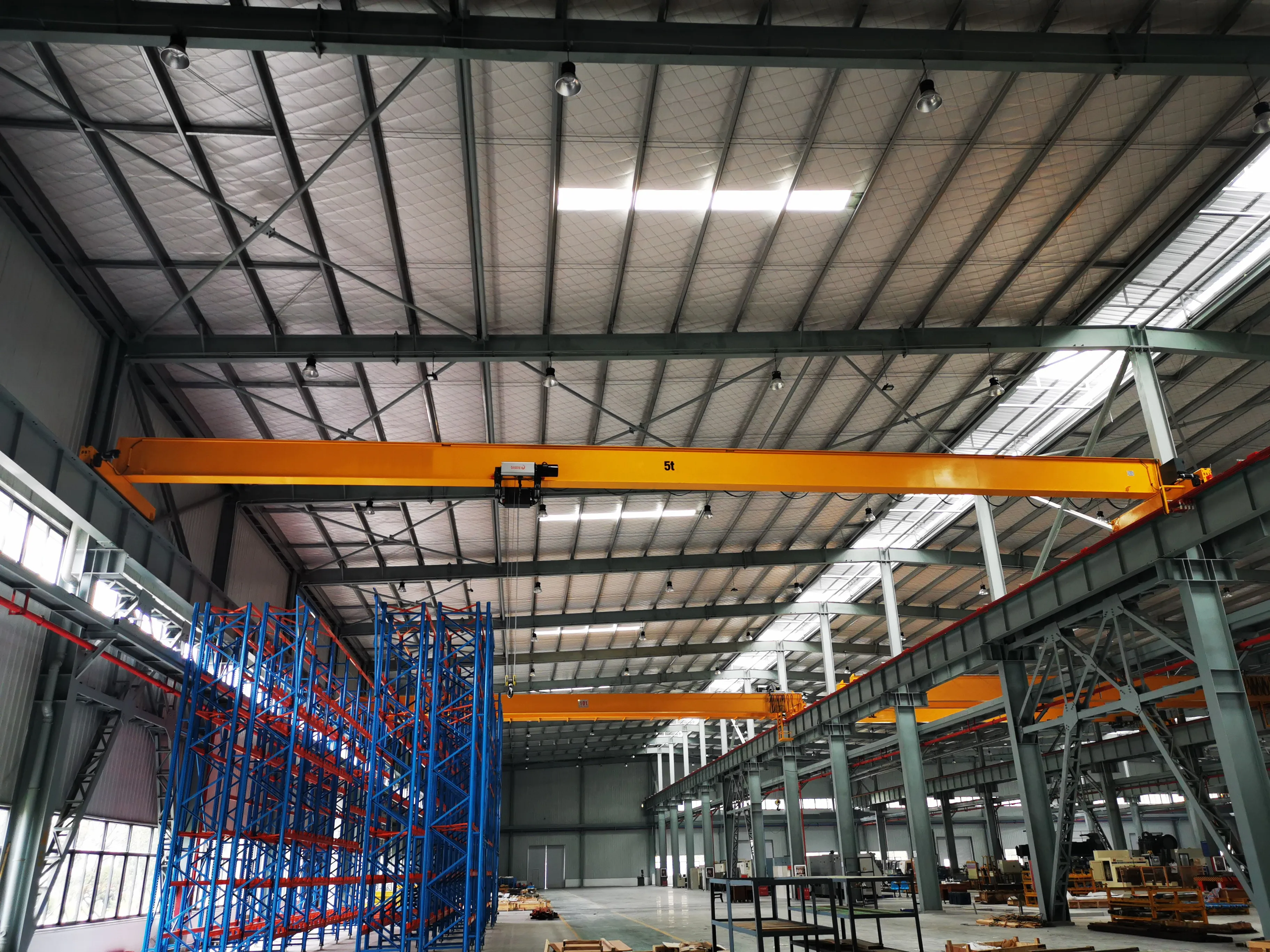 Protection class IP54 15 tons Single girder electronic crane lifting equipment bridge crane in steel plant