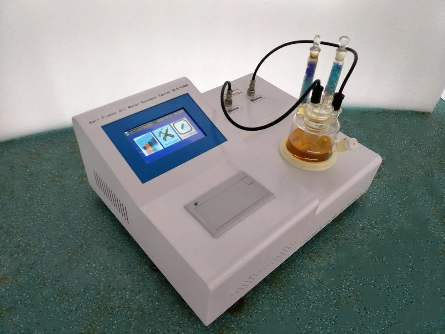 ASTM D6304 Lubricant Oil Water Content Tester Karl Fischer Moisture in Oil Meter