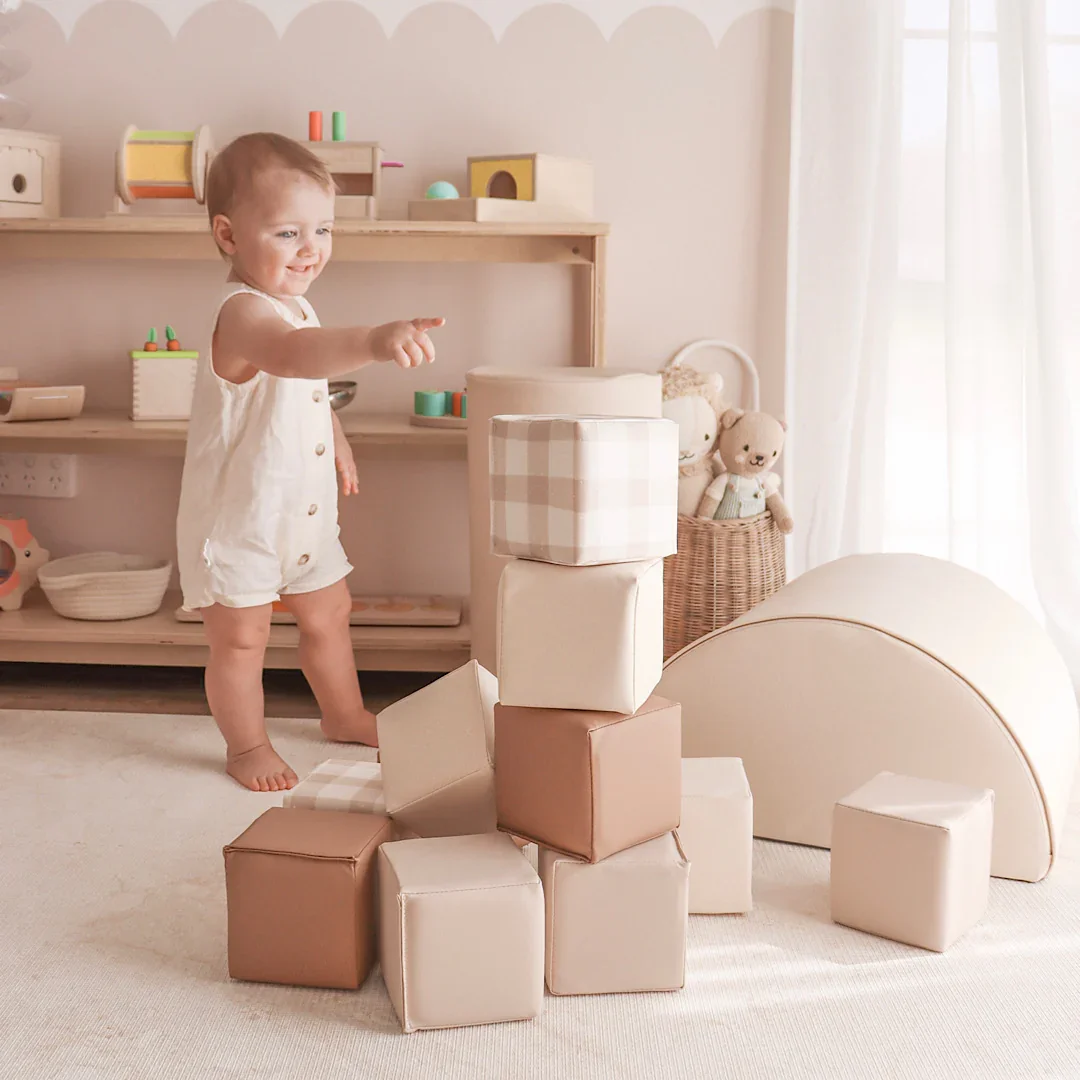 15 cm 12pcs Per Set Soft Foam Block Filled With High Density Soft and Compressible PU foam Suitable For Stacking