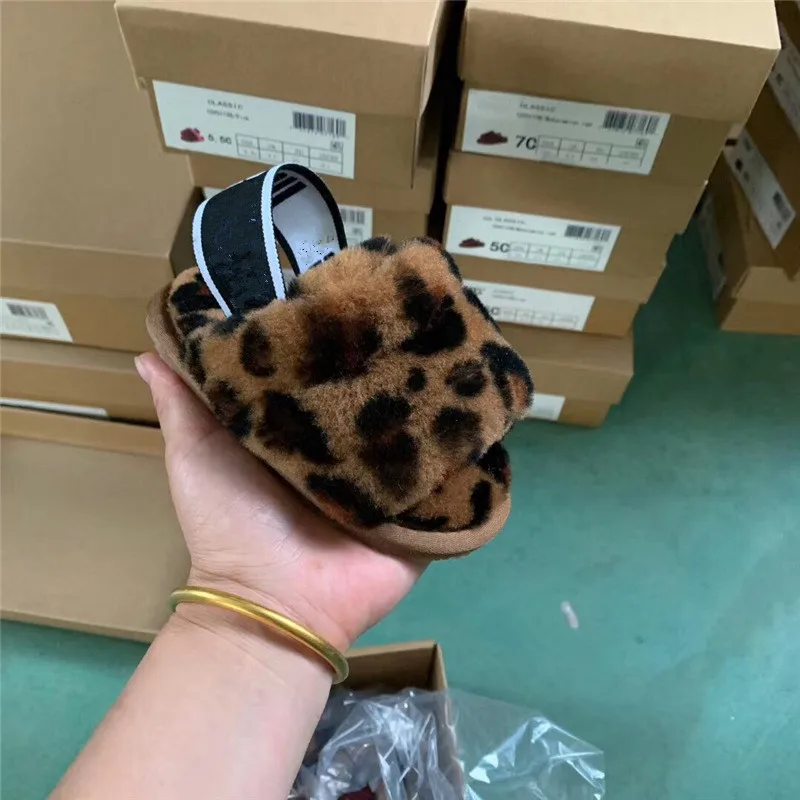 Сандалии детские Нескользящие, мягкие шерстяные шлепанцы, натуральный мех, карамельные цвета, детские тапочки из овчины, новый дизайн