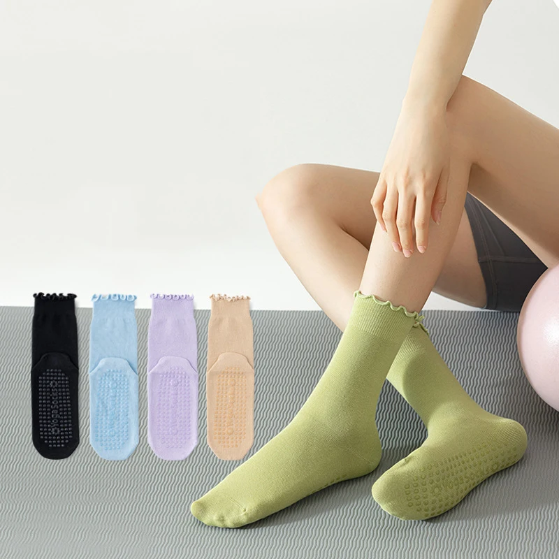 Manufacturer Pilates Bamboo Cotton Socks Custom Logo Grip Ruffles Women Gym Yoga Socks