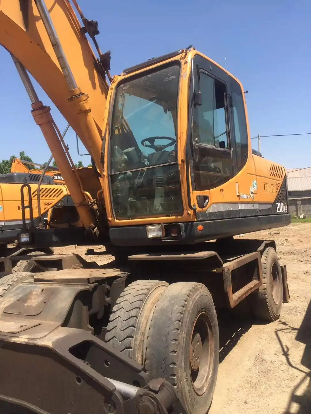 Экскаватор R210W-9 колеса HYUNDA I в наличии экскаватор на