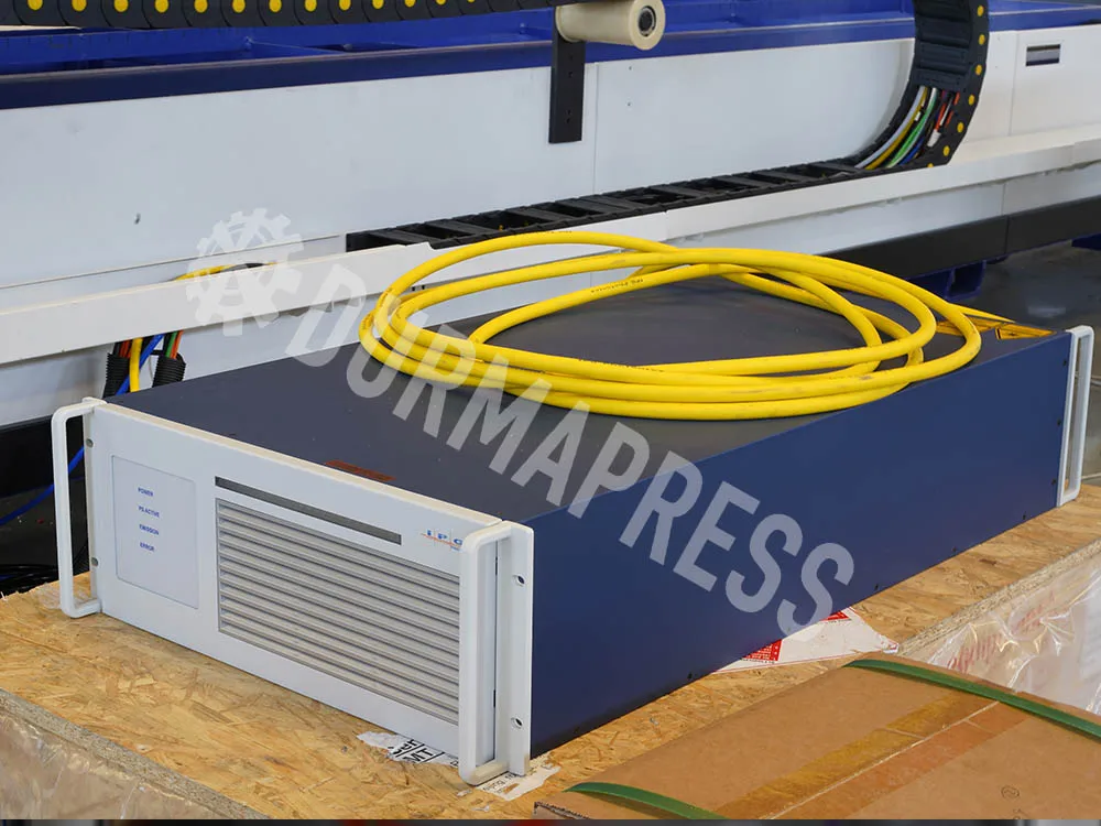 Skillful manufacture IPG 3015 1000W/2000W/3000W Fiber laser cutting machine  With RAYCUS Laser For Sale