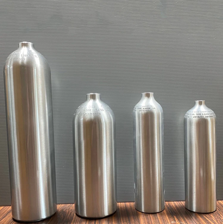 Hot Sale 0.8L High Pressure CO2 Gas Cylinder with w21.8handle lateral valve for aquarium