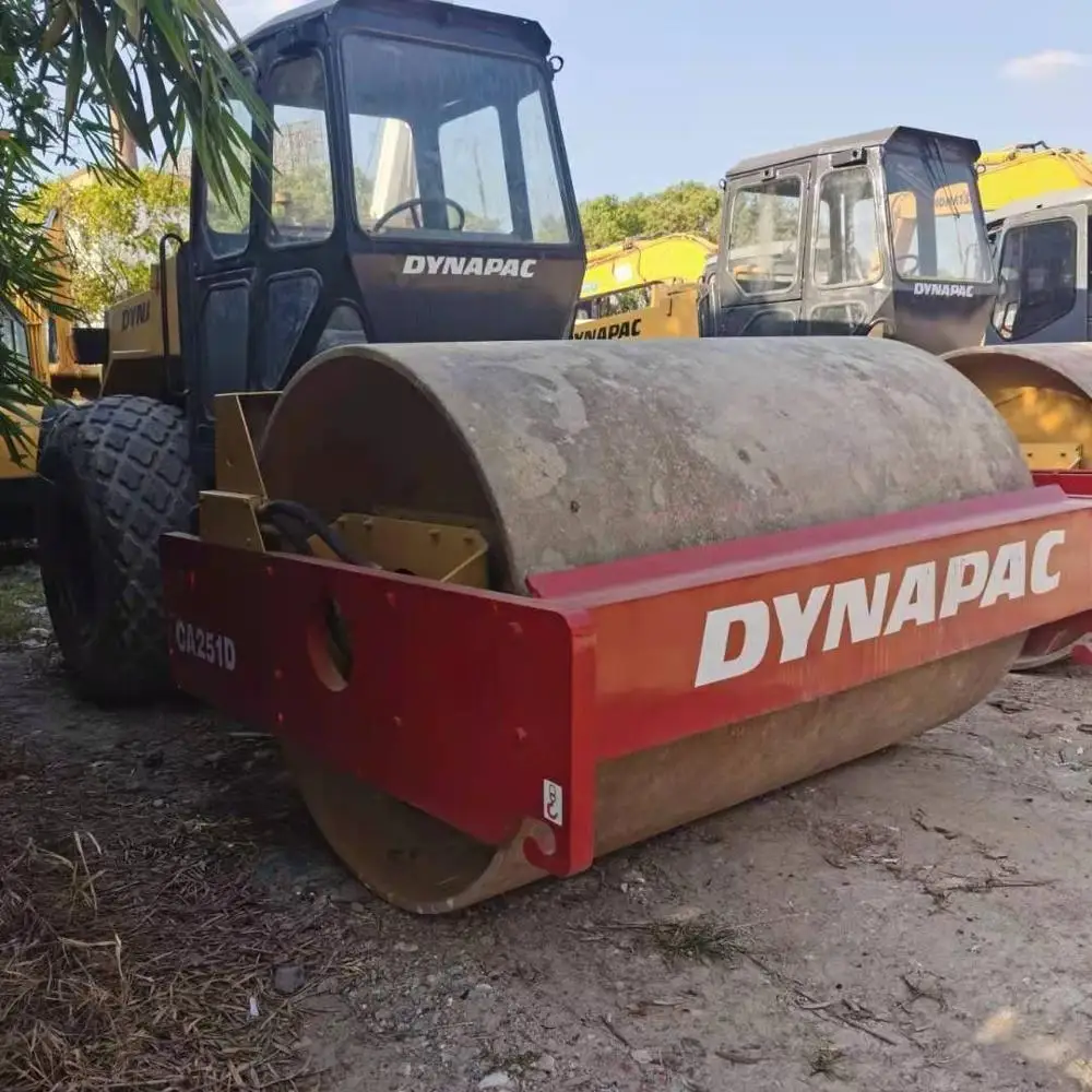 Подержанный дорожный каток Dynapac CA251D одиночная