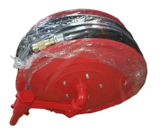 Фиксированная пожарная шланговая катушка с поворотным направляющим рычагом