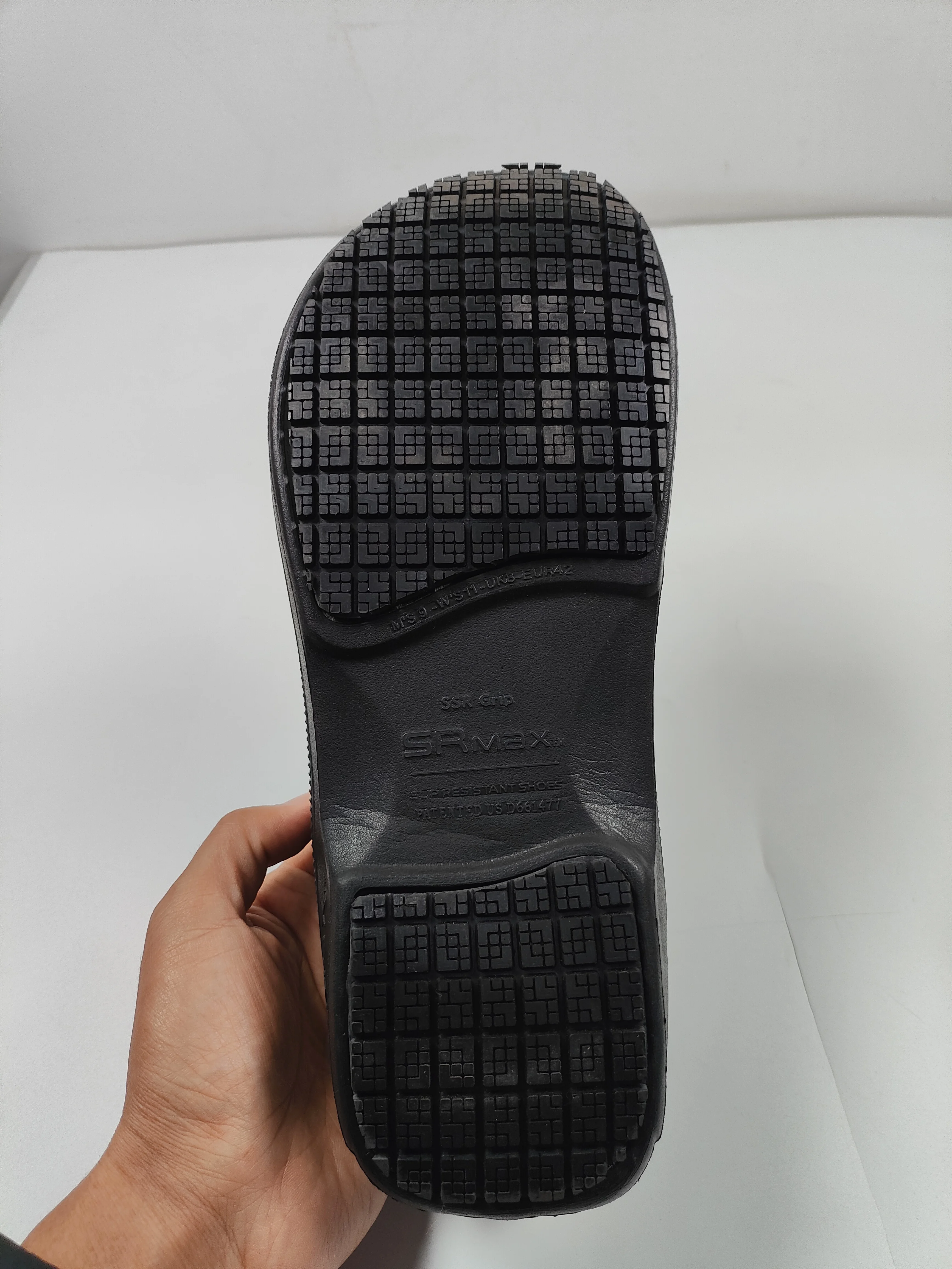 Hot Sales Eva European Latest Style Wholesale High Quality pedicure black slippers men women mule clog no holes with strap