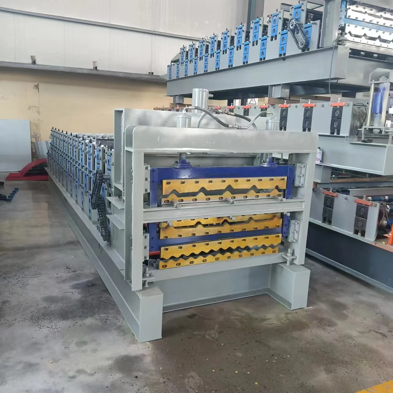 High quality roofing sheet making machine corrugated metal roof roll forming machine