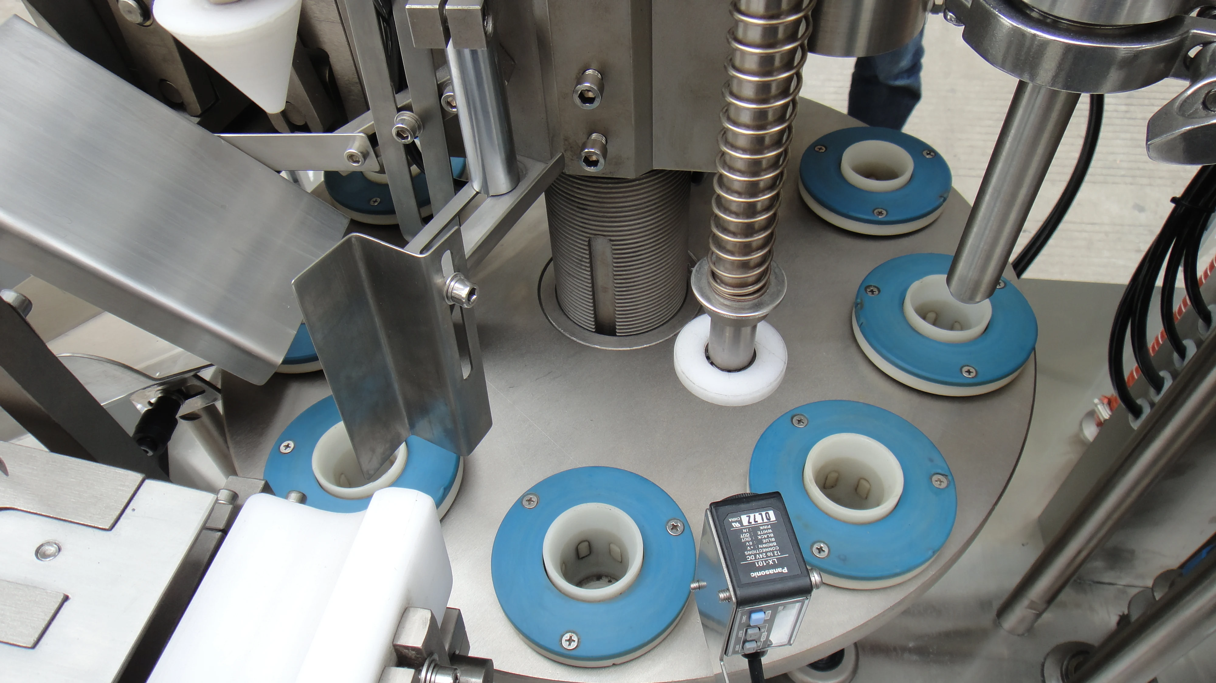 Wasabi tube fill and seal machine