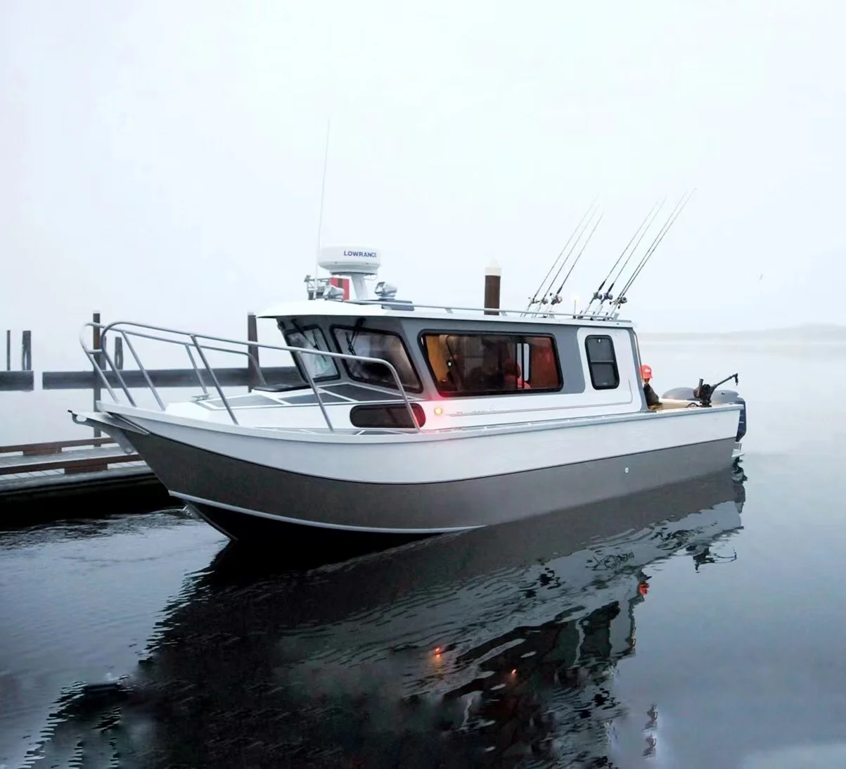 Kindle Aluminum Cuddy cabin boat house best work in cold temperature with dinner cable and rest area for sale