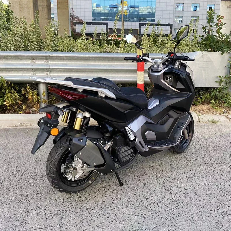 EPA EEC certificate ADV 150CC 200CC powerful gasoline motorcycle max speed 95km/h air cooled engine EFI system scooter on road