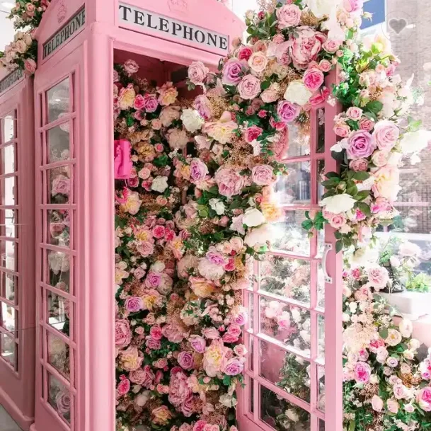 OEM  London Telephone Booth Antique Pink Floral Custom Color Wedding Decor Outdoor Telephone Booth with Artificial flower