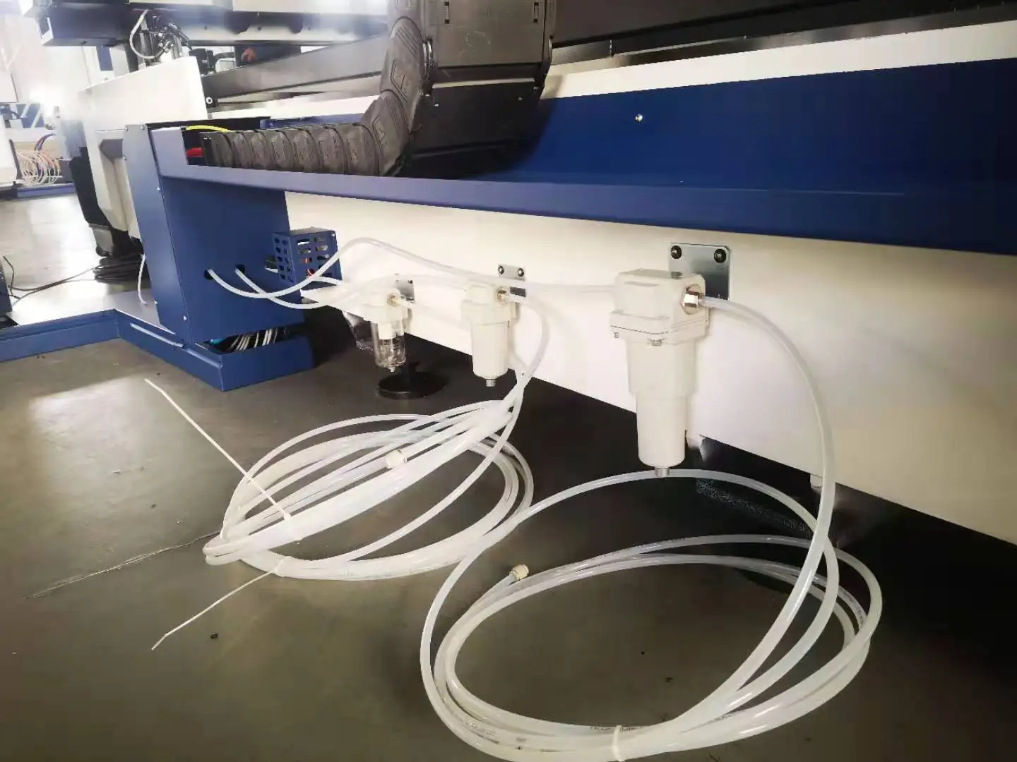 hot sale 2040 1.5kw cheap laser cutter chinese galvanized sheet cutting laser cutting machine