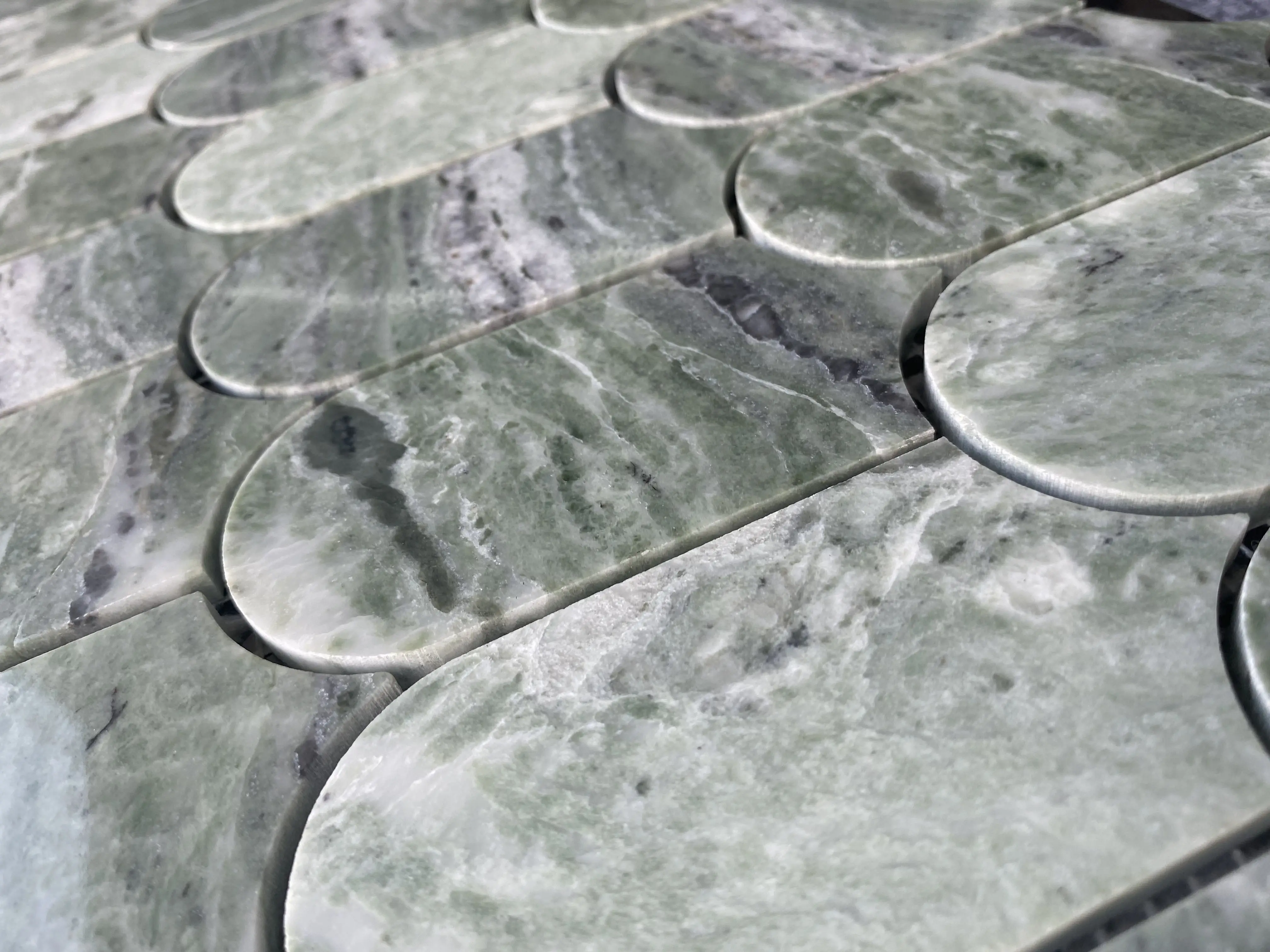 High Quality Feather Shape Emerald Green Stone Mosaic Kitchen Backsplash Bathroom Wall Tiles