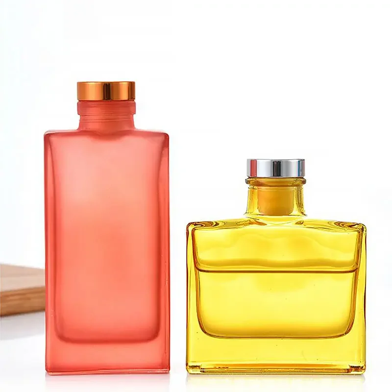 wholesale customized color glass rectangle reed diffuser bottle with cork lid