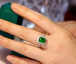 BIg SHining Green Natural  Muzo Delicate Design emerald diamonds ring