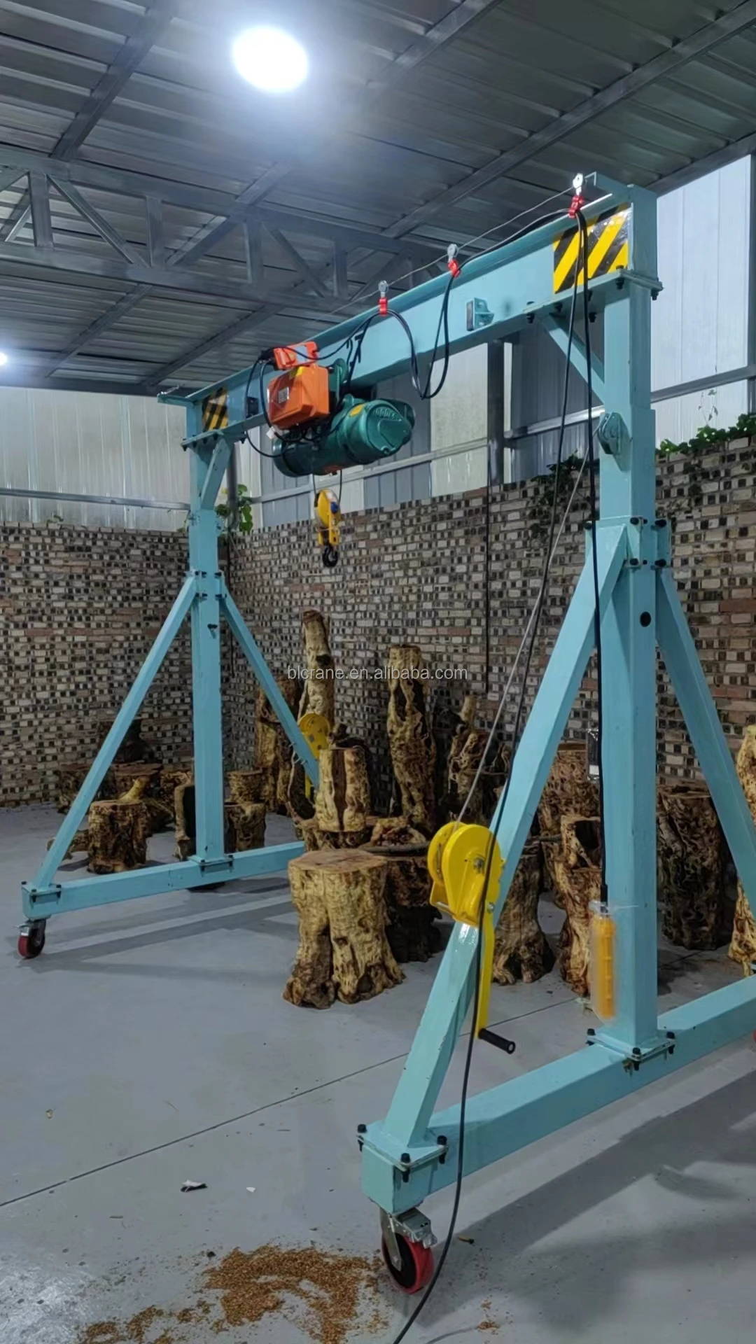 2 tons 5 tons portable hydraulic lift electric walking 115 volts trackless gantry crane height can be adjusted prices