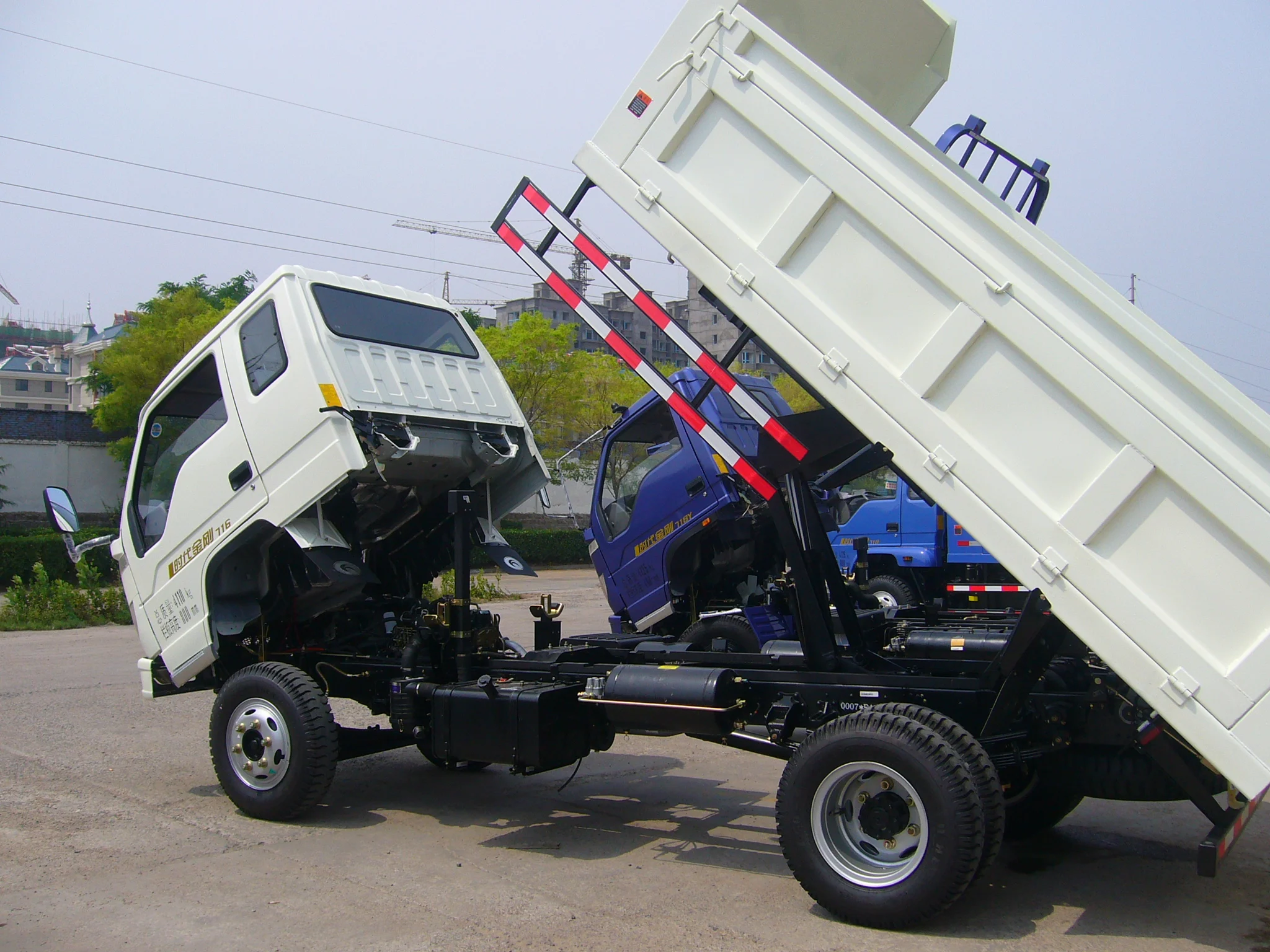 Brand new low price RHD FOTON dump truck tipper