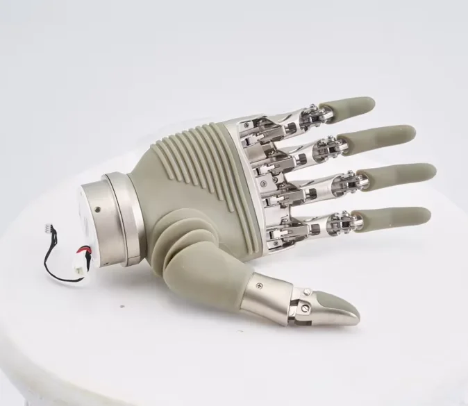 Intelligent Bionic Forearm Cosmetic Prosthetic Arm with Realistic Tactile Sensation Flexible Operation Rehabilitation Equipment