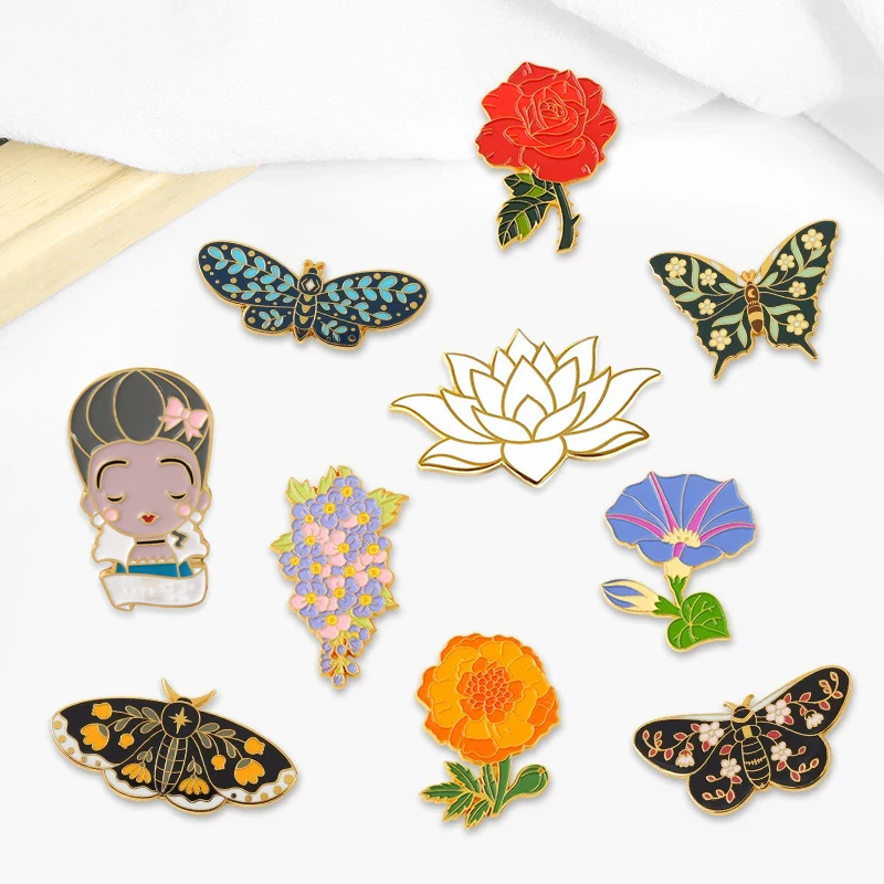 China Custom Fashionable Women Lapel Rose Metal Pin Valentines Diamond Hard Enamel Pin Glitter Gold Sliding Enamel Pin Badge