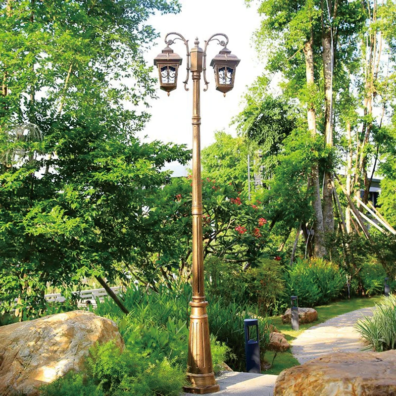 Outdoor European Antique Garden Lights Decorative Power Street Lamp Lighting Road Waterproof Modern Poles Led Solar Street Light