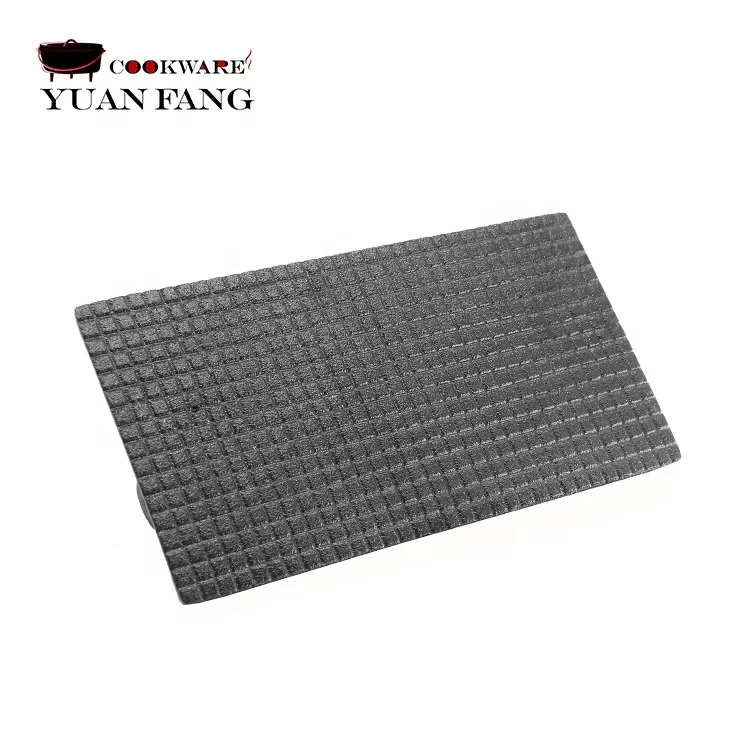 Hot Sell Customized 21CM Rectangular Shape Cookware BBQ Bacon Press Cast Iron Grill Press with Wooden Handle