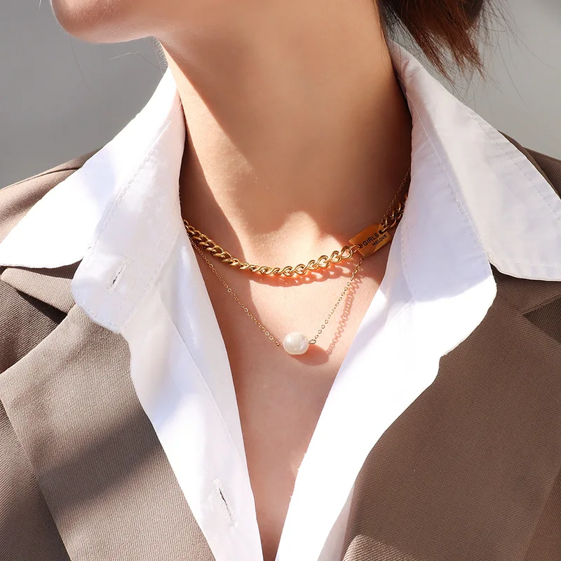 Fashion Double Retro Chain Jewelry Luxury Pearl Letters Square Ladies Necklace Pearl Set of Women