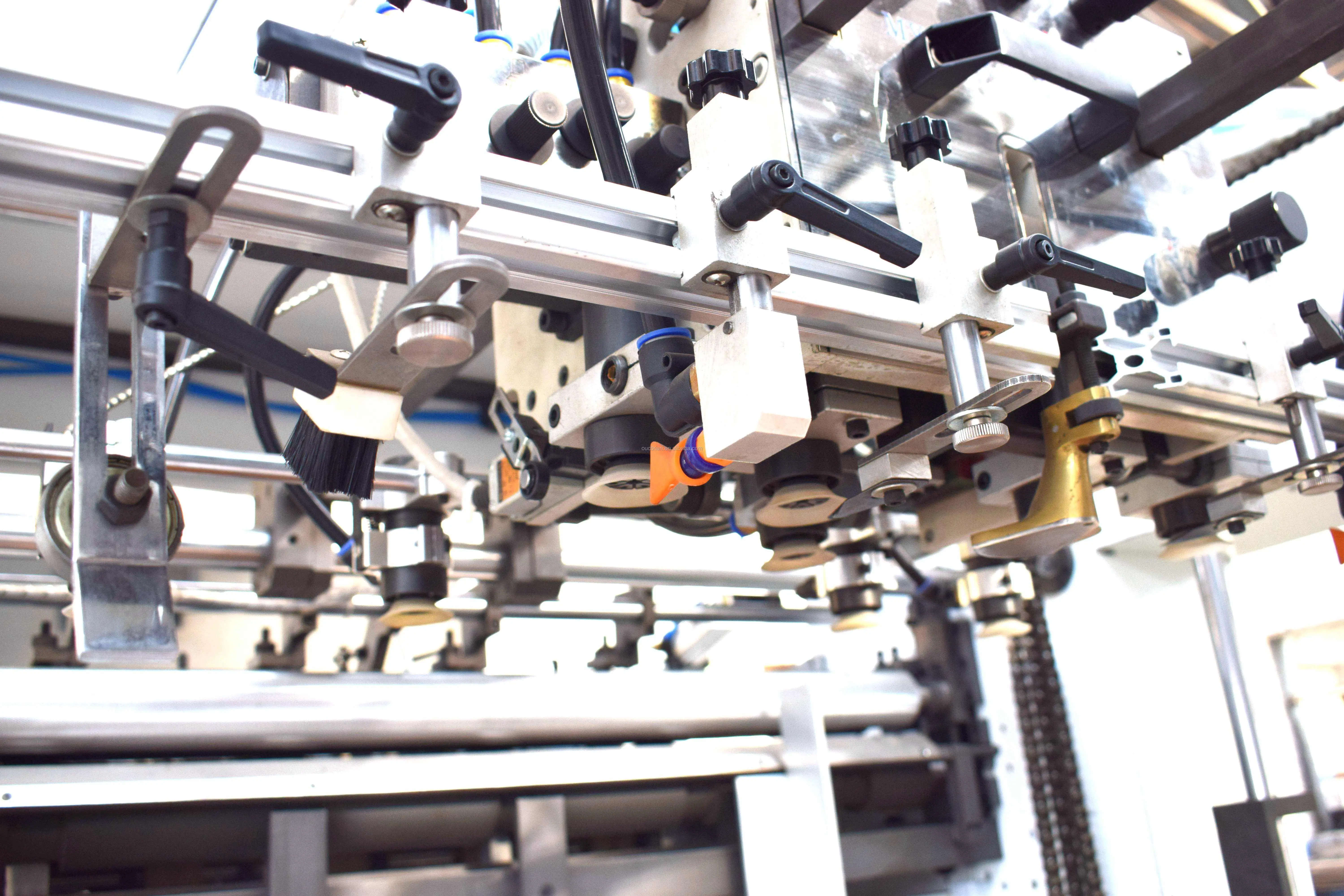 1300 Corrugated cardboard boxes die cutting machine