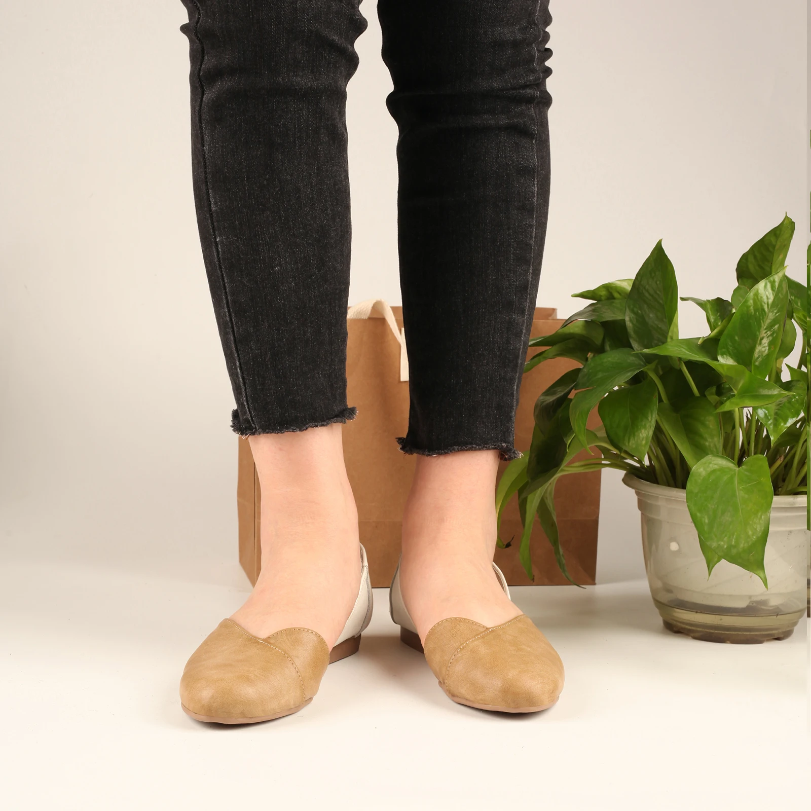 New Arrival Slides Footwear Cute Fashion Transparent Jelly LadyShoes 2022 Summer Sandals