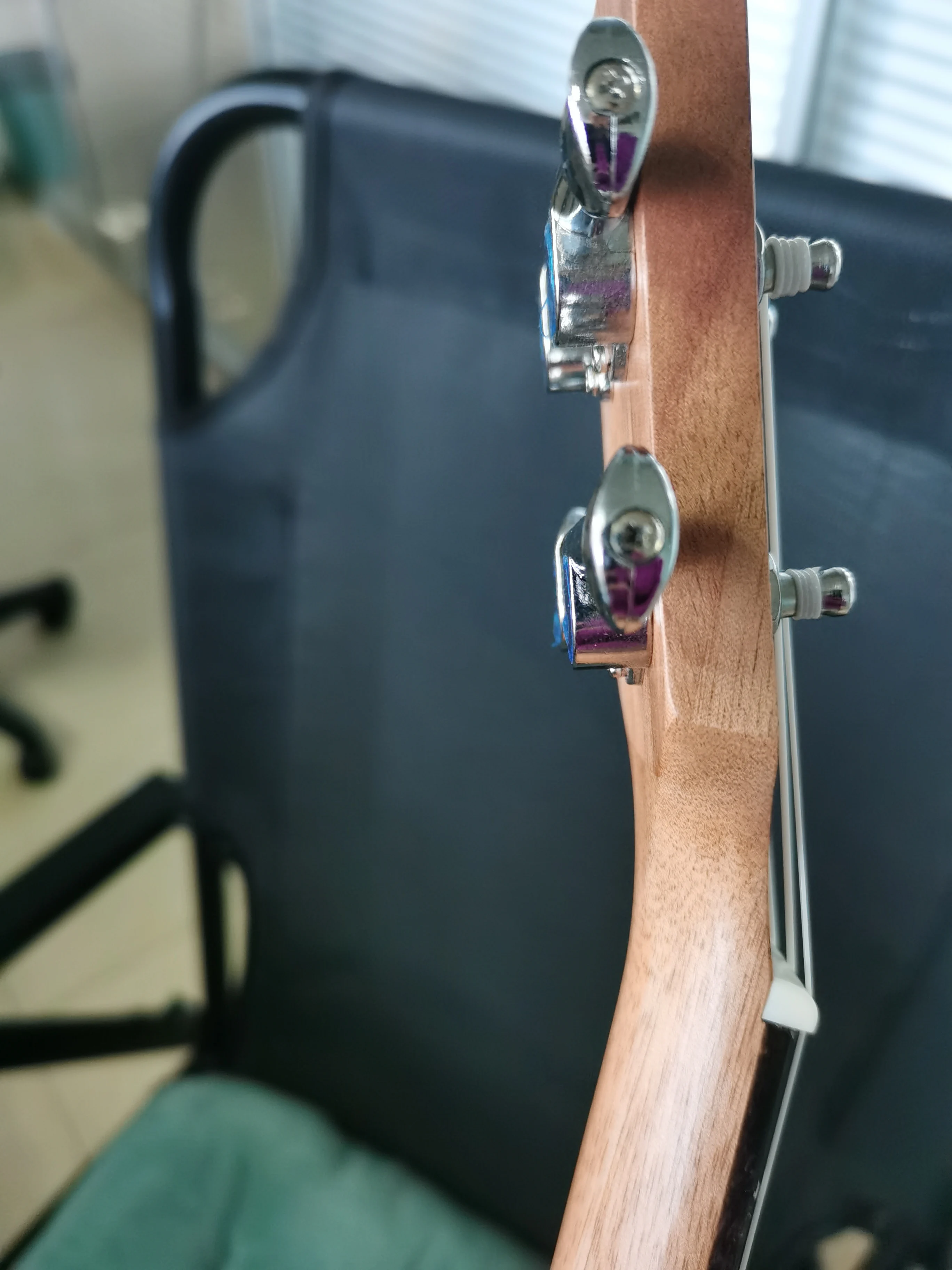 Wholesale 23-Inch Concert Electric Ukelele Original Deviser OEM Custom Logo Nylon ABS Rosewood Cheap Ukulele Guitar Bassoon